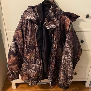 Cabelas 2 in 1 and reversible jacket